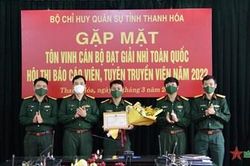 Chính trị viên có duyên với các hội thi