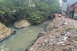 Nín thở sống cùng mương 'chết' giữa lòng Thủ đô