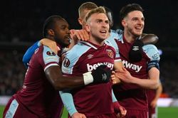 Soi kèo nhà cái West Ham vs Burnley. Nhận định, dự đoán bóng đá Ngoại hạng Anh (20h15, 17/4)