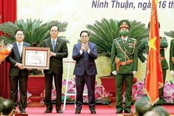 Ninh Thuận lấy phát triển năng lượng tái tạo, kinh tế biển, du lịch là đột phá
