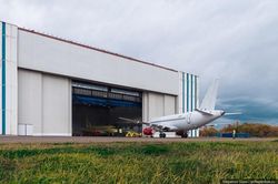 'Đột nhập' nhà máy lắp ráp máy bay Superjet 100 của Nga