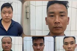 Triệt phá sới bạc hoạt động ngay trên vỉa hè Hà Nội