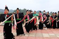 Lễ hội Kin Pang, giá trị nghệ thuật đặc sắc của dân tộc Thái đen Lai Châu