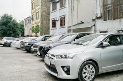 Dịch vụ cho thuê ôtô tự lái 'cháy hàng' trong kỳ nghỉ lễ 30/4-1/5