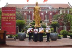 Giáo dục Giáo dục Chủ tịch tỉnh tặng bằng khen cho học sinh đạt thành tích cao trong các kỳ thi