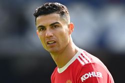 Vắng Ronaldo, MU sẽ dễ chơi hơn trước Liverpool