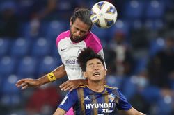 Báo Hàn Quốc: 'K.League bẽ mặt trước các đội Đông Nam Á'
