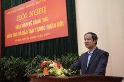 Tăng cường phối hợp giữa Bộ Giáo dục và Đào tạo và Bộ Quốc phòng