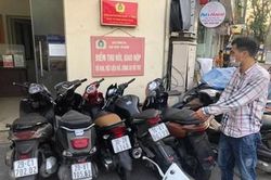 Chủ nhà hớ hênh, bị kẻ gian mở cửa trộm SH
