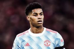 Huyền thoại MU: 'Rashford chơi bóng như đứa trẻ'