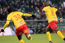 Soi kèo nhà cái Lorient vs Metz. Nhận định, dự đoán bóng đá Ligue 1 (00h00, 21/4)