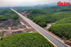 Cao tốc Vân Đồn – Móng Cái 'chạy nước rút' cán đích