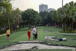 Công viên Cầu Giấy đang xuống cấp nghiêm trọng