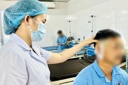 Đi săn chim, người đàn ông bị đạn chì của súng tự chế bắn vào tai