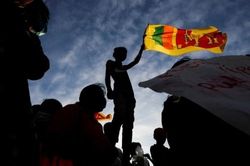 Xung đột Nga-Ukraine: Không phải là quốc gia duy nhất vỡ nợ, tiếp theo Sri Lanka là...?