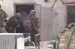 Nga nói kiểm soát Mariupol, Đọ súng dữ dội ở nhà máy Azovstal