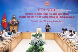 Thủ tướng: Không hình sự hóa quan hệ dân sự, kinh tế, khuyến khích làm giàu chính đáng