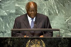 Cựu Tổng thống Kenya Mwai Kibaki qua đời ở tuổi 90