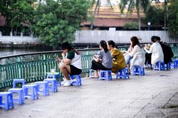 Lấn chiếm vỉa hè Hồ Tây: Dẹp rồi đâu lại vào đấy