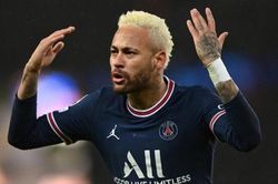 Neymar: 'Tôi còn 3 năm hợp đồng, CĐV PSG sẽ mệt khi la ó tôi'