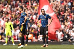 Man Utd phải tiến hành cuộc đại phẫu