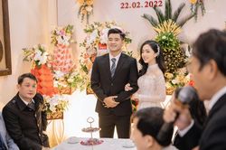 Đức Chinh tiết lộ sắp kết hôn, Hùng Dũng kỷ niệm 3 năm ngày cưới bên bà xã