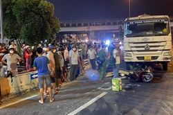 Đà Nẵng: Nữ công nhân bị xe trộn bê tông cán tử vong thương tâm