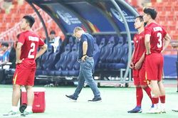 Ông Park không trầm ngâm mới lạ