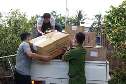 Bắt giữ hơn 22.000 bao thuốc không hóa đơn chứng từ