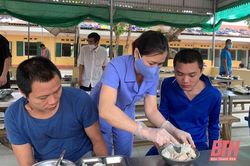 Nữ cán bộ dinh dưỡng tận tâm với nghề