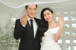 Ảnh cưới của ca sĩ Hà Thanh Xuân