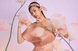 Nghỉ lễ này, mặc gì vừa xinh lại chuẩn trend?