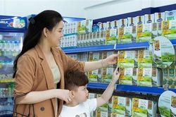 Vinamilk củng cố vị thế dẫn đầu trong ngành sữa