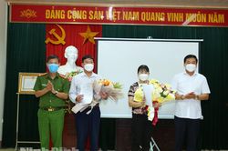 Ra mắt mô hình 'Tổ công nhân vì môi trường xanh- tự quản bảo vệ an ninh trật tự'