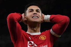Rangnick đề xuất bầu lại chức đội trưởng của Maguire ở MU