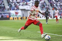 Soi kèo nhà cái Leipzig vs Rangers. Nhận định, dự đoán bóng đá Cúp C2 (02h00, 29/4)