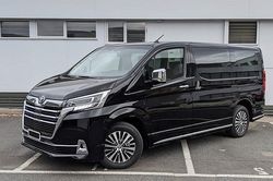 Toyota Granvia 2022 rục rịch ra mắt, Kia Carnival 'dè chừng'