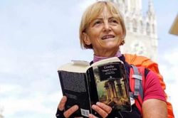 Người phụ nữ 72 tuổi và hành trình đi bộ từ Venice đến Bắc Kinh