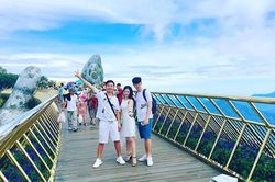 Đi du lịch mùa lễ đông đúc: Làm sao tránh bị 'chặt chém'?