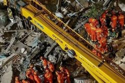 Trung Quốc: Lực lượng cứu hộ chạy đua tìm nạn nhân vụ sập nhà 6 tầng
