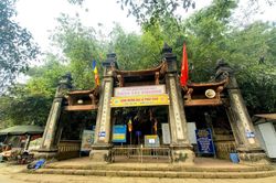 Chùa Tây Phương: Vấn vương ngõ nhỏ trên đường hành hương