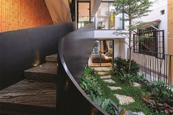 Căn biệt thự phố thiết kế thông minh với diện tích chỉ 100m2
