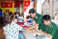 Tổ chức khám chữa bệnh cho 200.000 người dân tại vùng sâu, vùng xa
