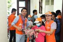 Giáo dục Khuyến học Câu lạc bộ Doanh nhân 2030 trao 680 suất quà cho học sinh Phú Lộc