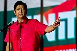 Con trai nhà cựu độc tài Philippines dẫn đầu cuộc đua tổng thống
