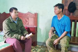 Bí thư chi bộ 'nói đi đôi với làm'