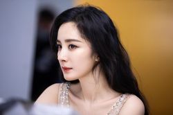 Các minh tinh hàng đầu Trung Quốc không việc làm