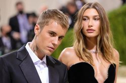 Justin Bieber kể từng suy sụp tinh thần khi kết hôn