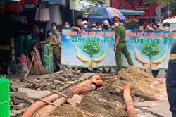 Đào cống sửa điện cạnh chợ Hàn, phát hiện cánh tay người