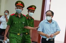 Ông Tất Thành Cang hầu tòa phúc thẩm